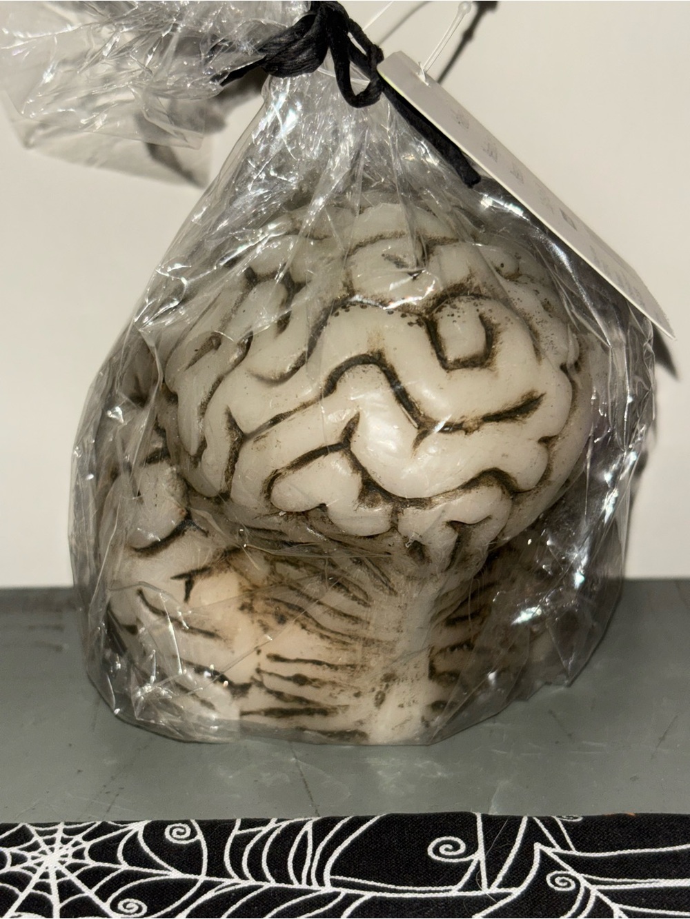 Halloween bleeding brain candle NWT Bleeds green - Picture 3 of 6